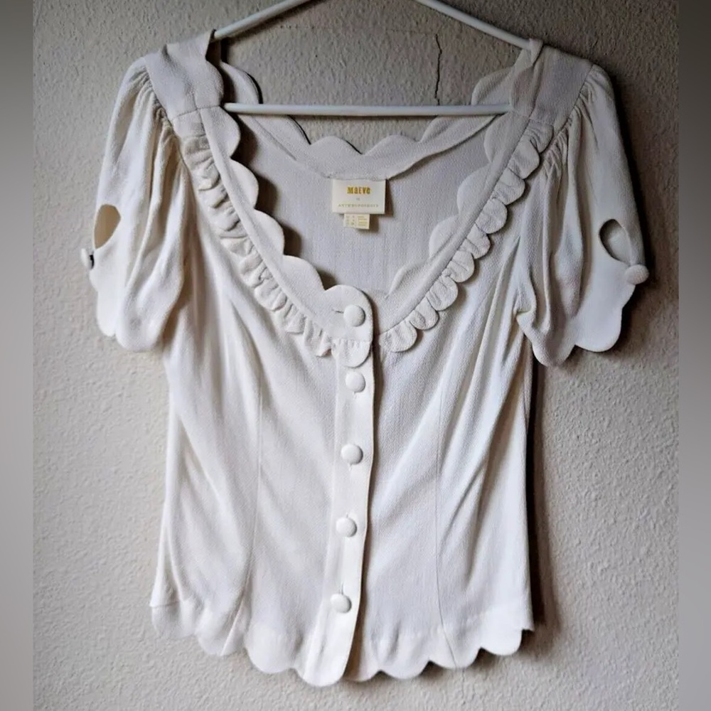Anthropologie Scalloped Ivory Top 🩵 - Picture 2 of 6